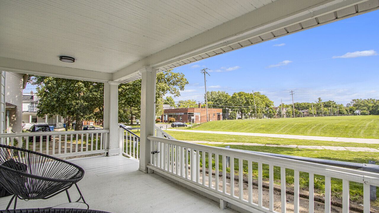 Photo of Outdoor in Vine