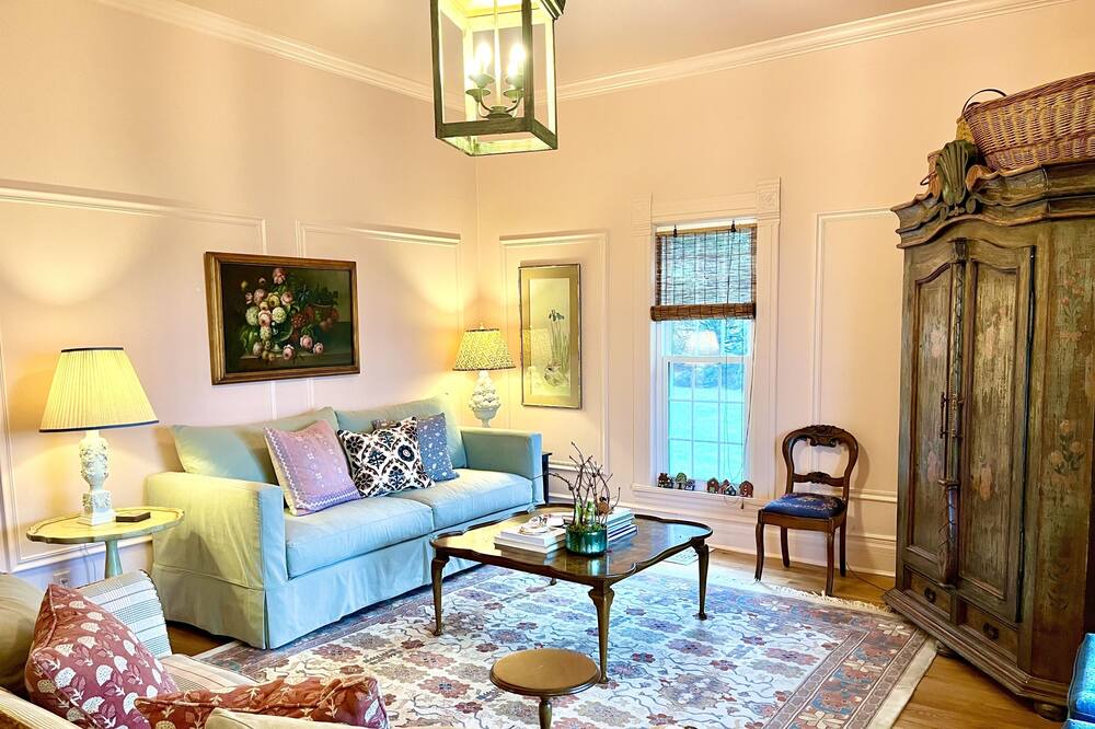 Photo of Livingroom in Dowagiac