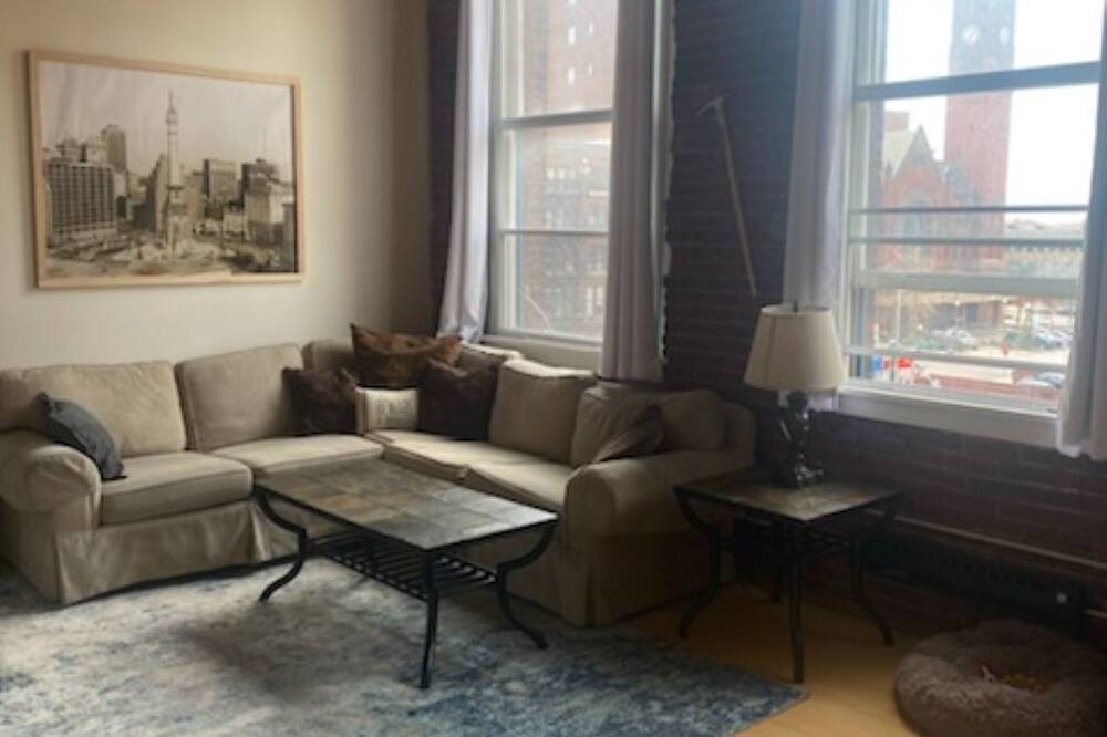 Photo of Livingroom in Wholesale District