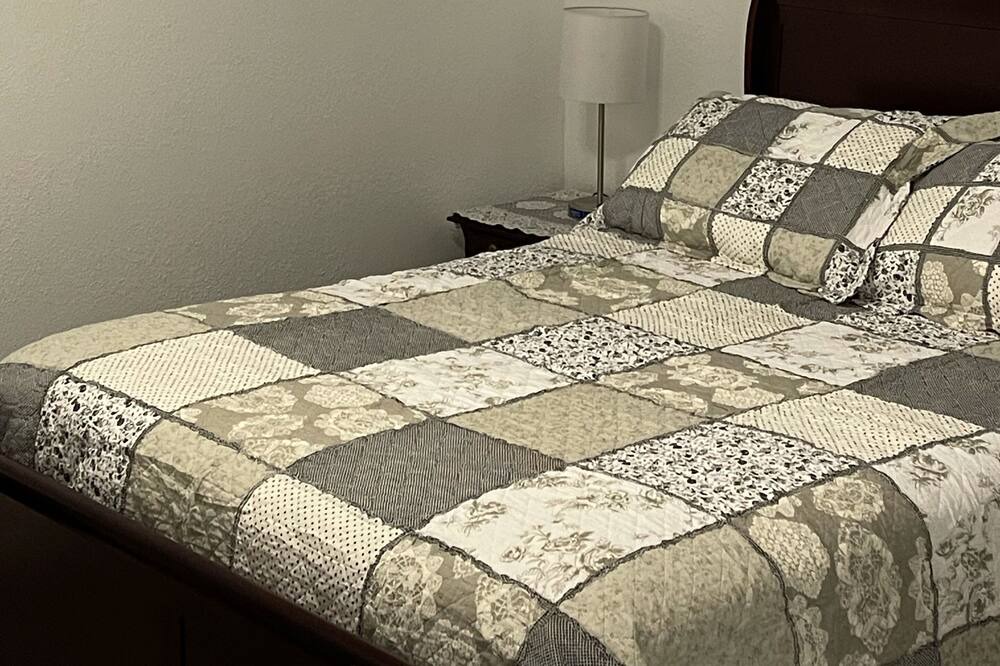 Photo of Bedroom in Buchanan