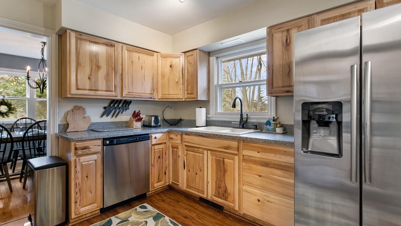 Photo of Kitchen in Waukazoo Woods