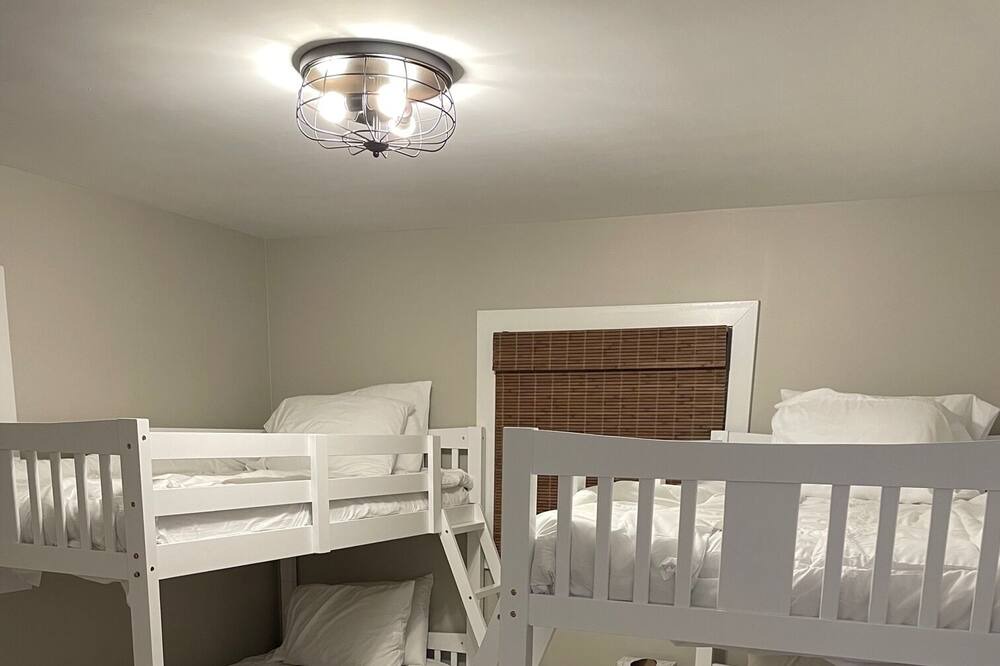Photo of Bedroom in Kendall