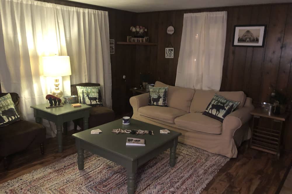 Photo of Livingroom in Branch