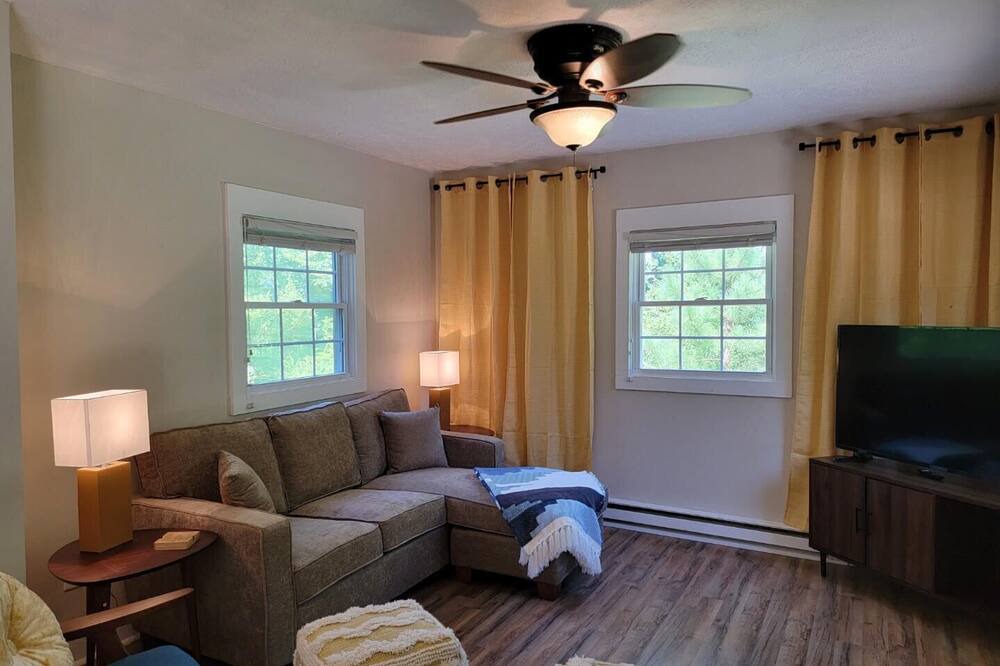 Photo of Bedroom in Paw Paw Lake