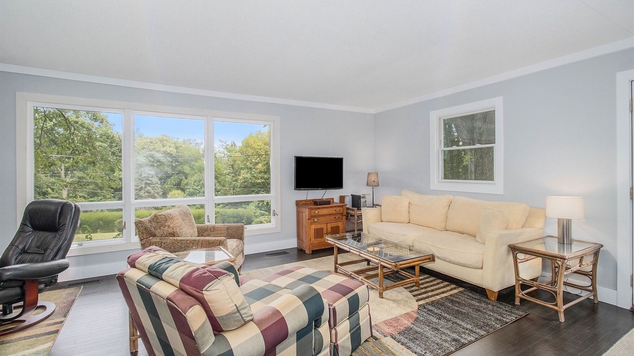 Photo of Livingroom in Lake Michigan Beach