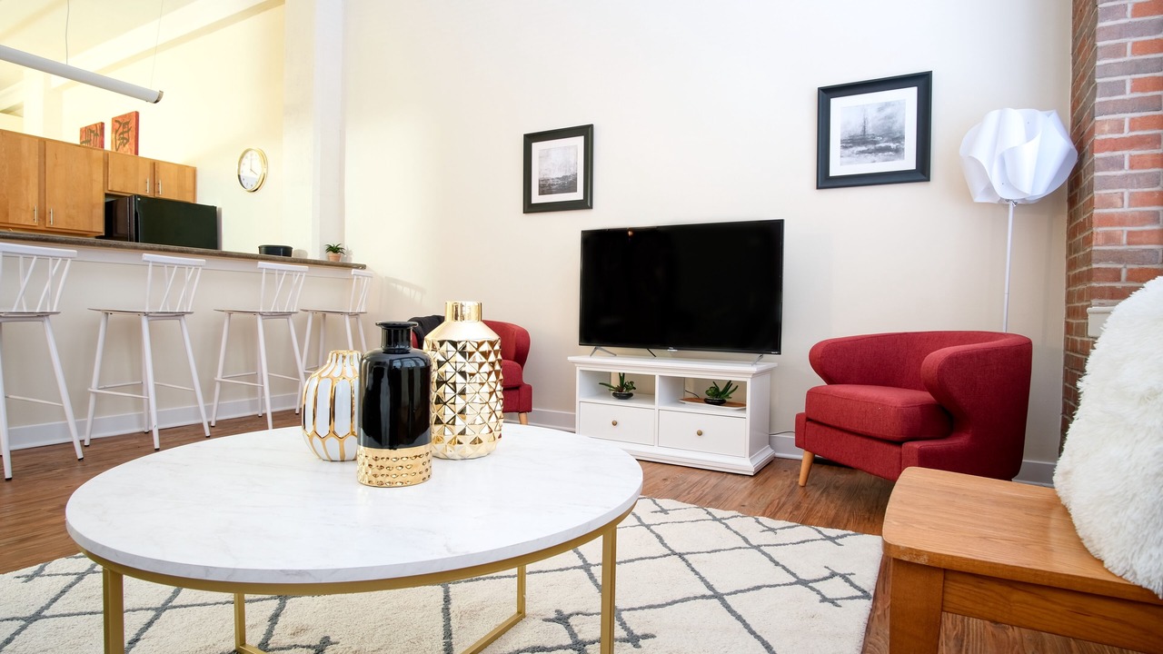 Photo of Livingroom in Wholesale District