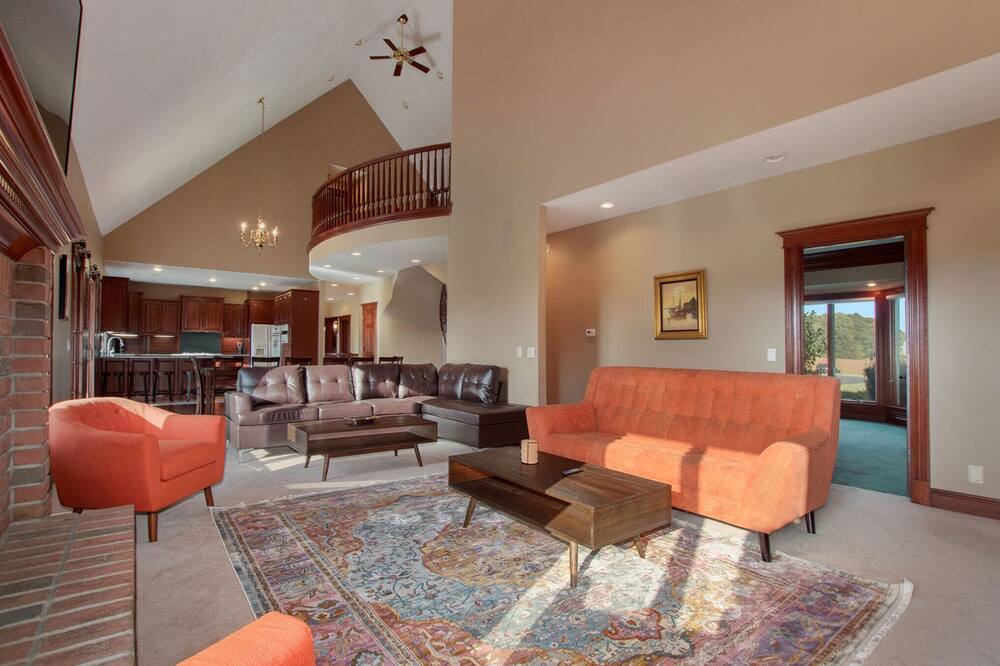 Photo of Livingroom in Hamilton