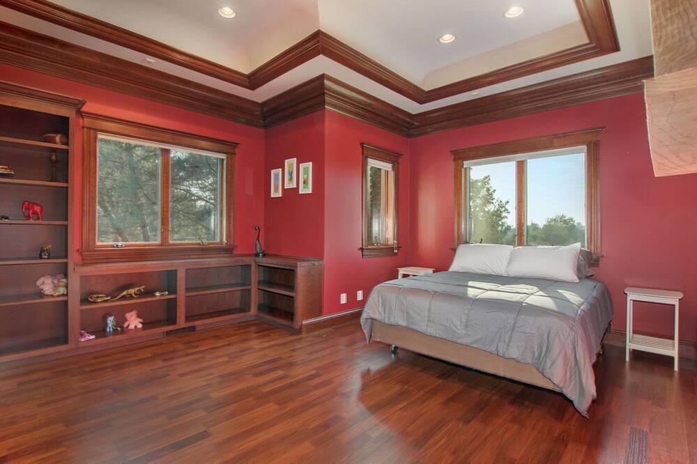 Photo of Bedroom in Hamilton