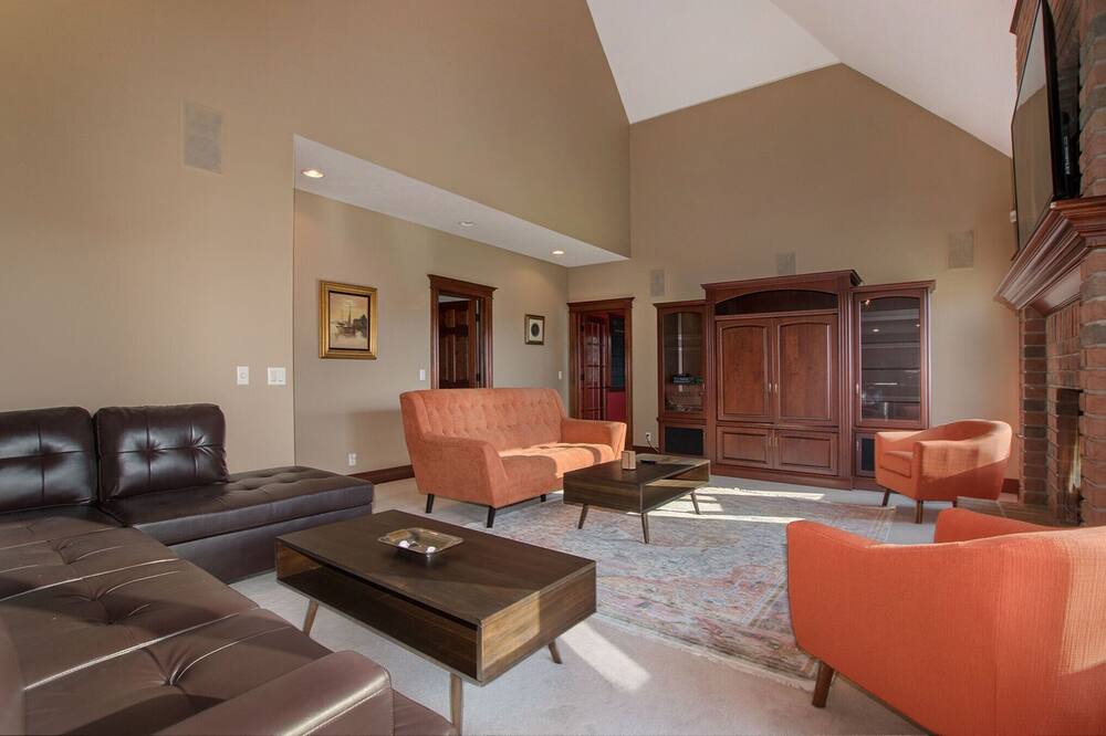 Photo of Livingroom in Hamilton