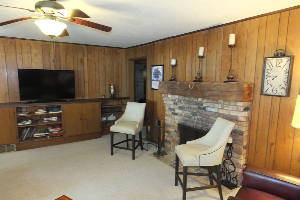 Photo of Livingroom in Sister Lakes
