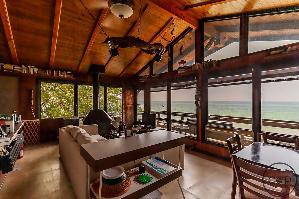 Photo of Livingroom in Claybanks Township