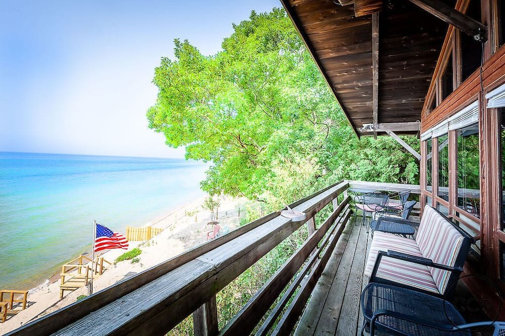 Photo of Patio Balcony in Claybanks Township