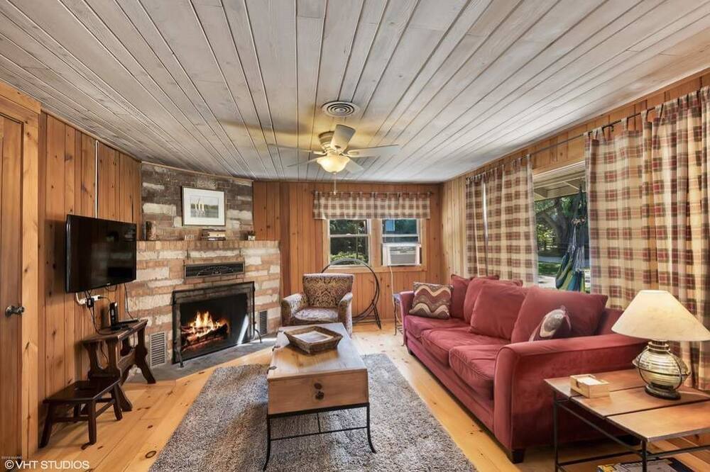 Photo of Bedroom in Harbert