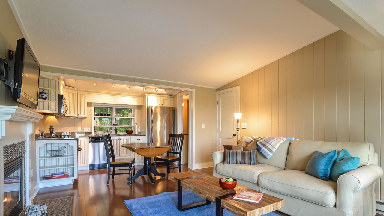 Photo of Livingroom in Saugatuck