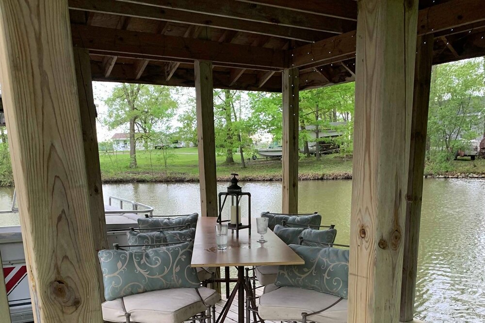 Photo of Patio Balcony in Frontier