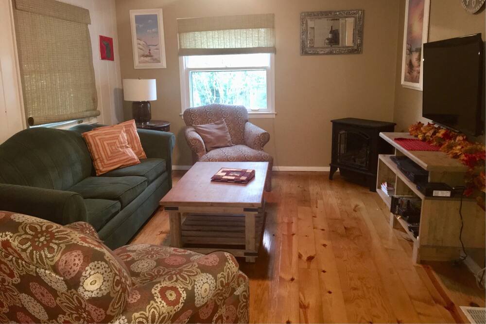 Photo of Bedroom in Fennville