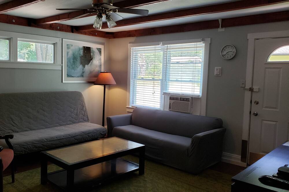 Photo of Livingroom in Lake Michigan Beach