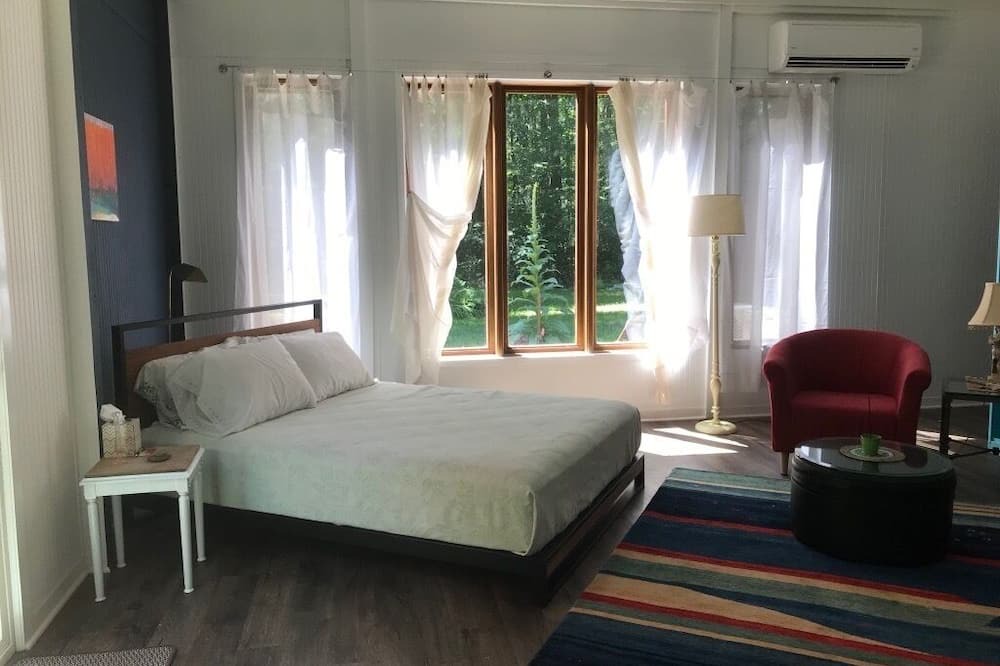 Photo of Bedroom in Fennville