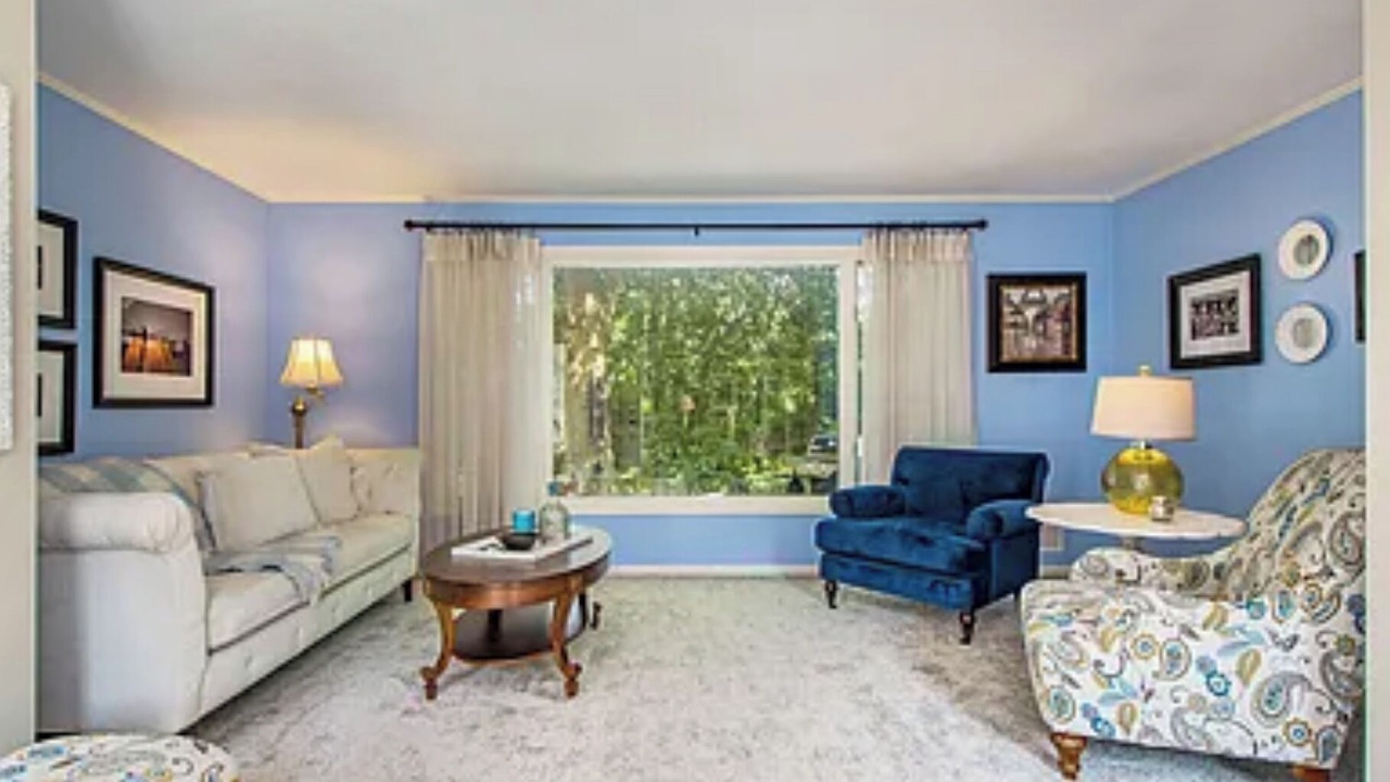 Photo of Livingroom in Reeds Lake