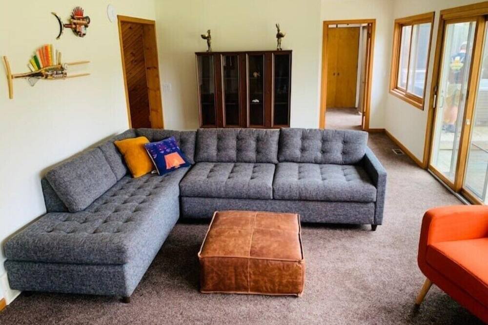 Photo of Livingroom in Fennville