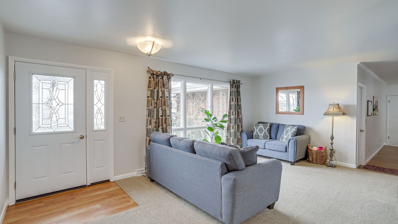 Photo of Livingroom in Nappanee