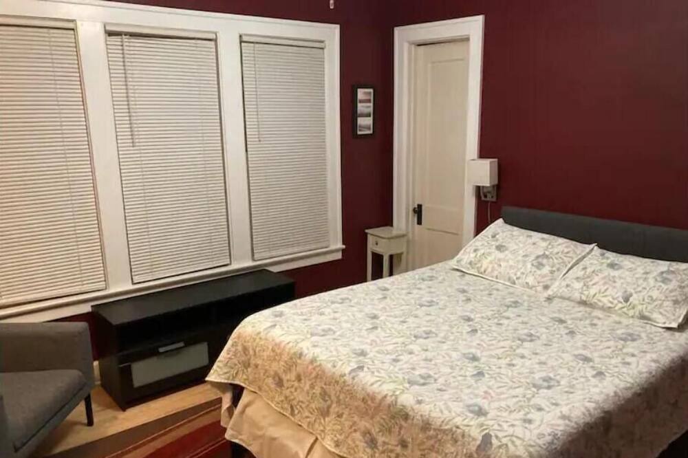 Photo of Bedroom in Vine