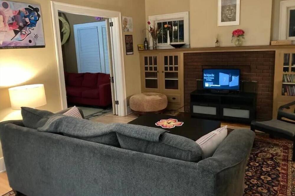 Photo of Livingroom in Vine