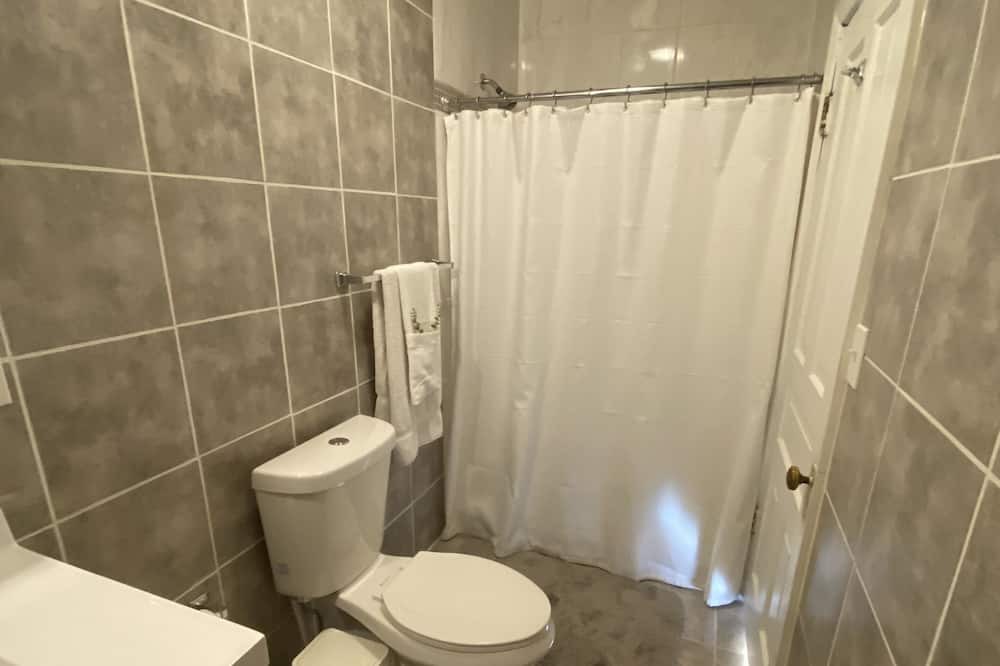 Photo of Bathroom in Logansport