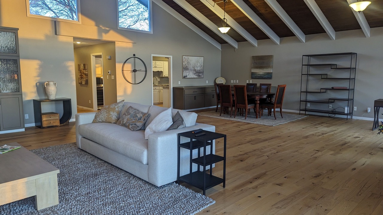 Photo of Livingroom in Elkhart