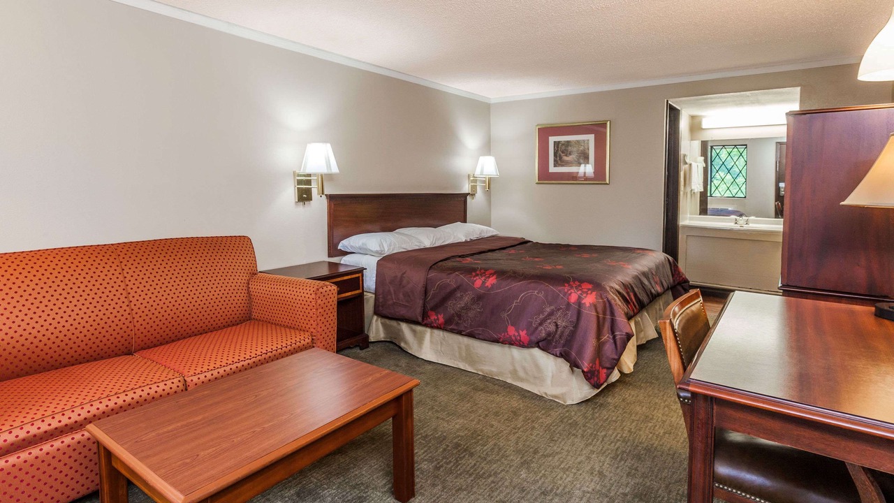 Photo of Livingroom in Farmington Hills