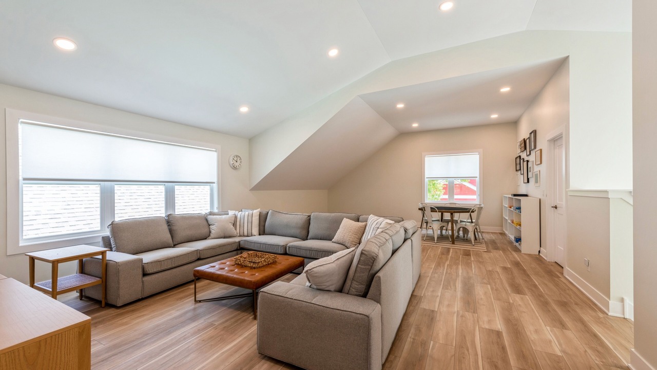 Photo of Livingroom in Michigan City
