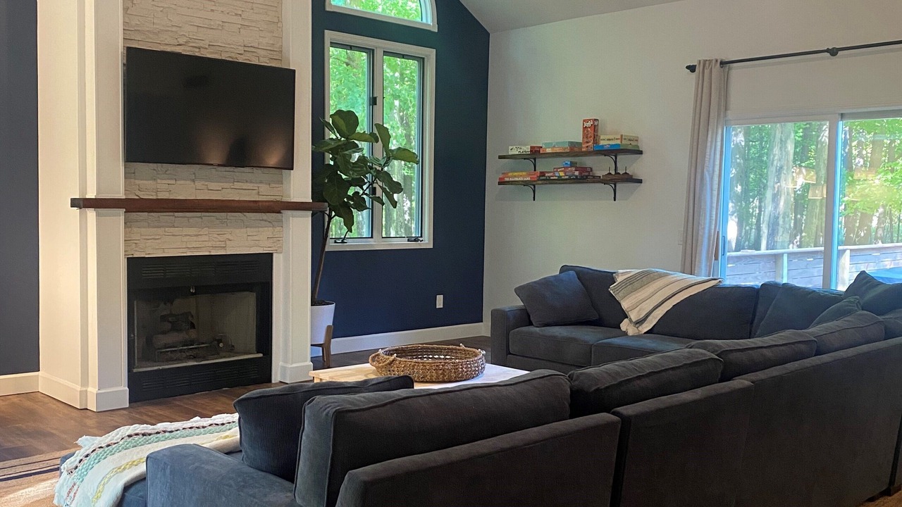 Photo of Livingroom in Paw Paw Lake