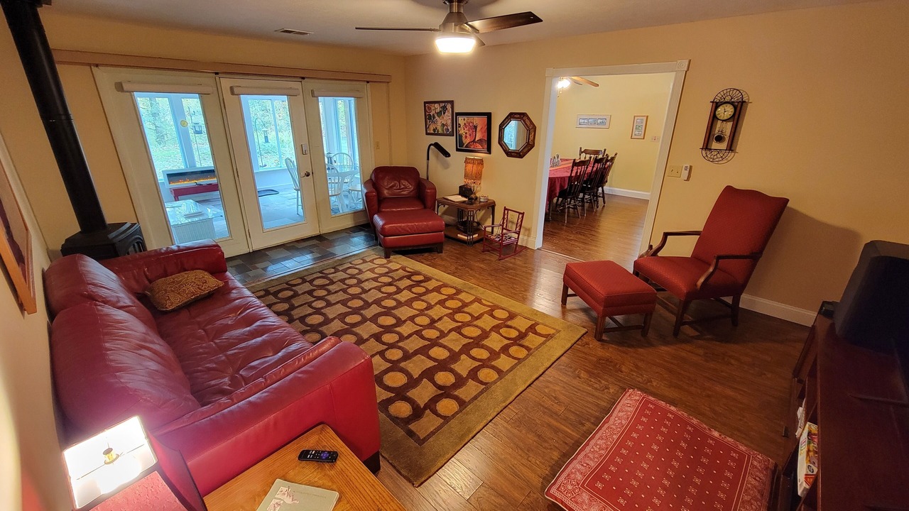 Photo of Livingroom in Lowell