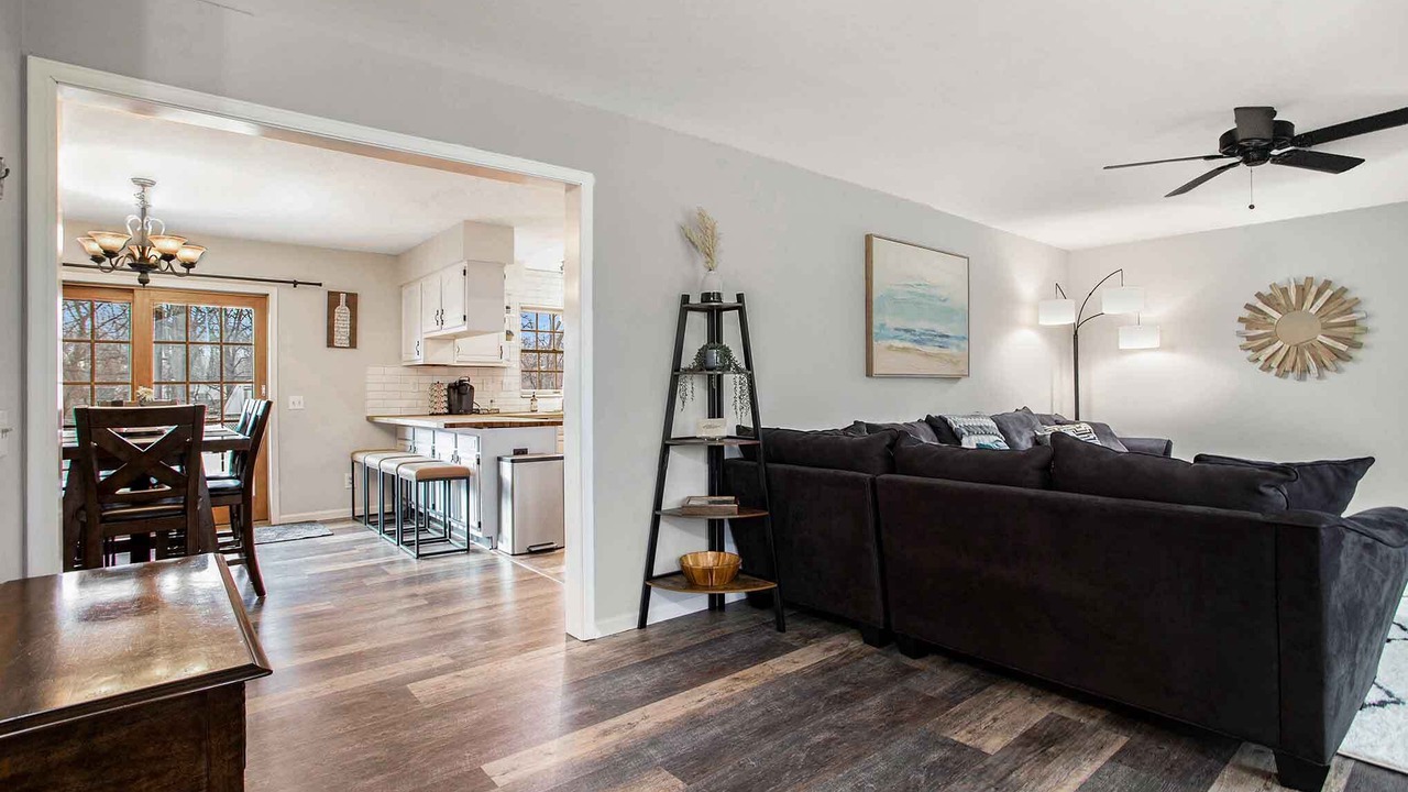 Photo of Livingroom in Bridgman