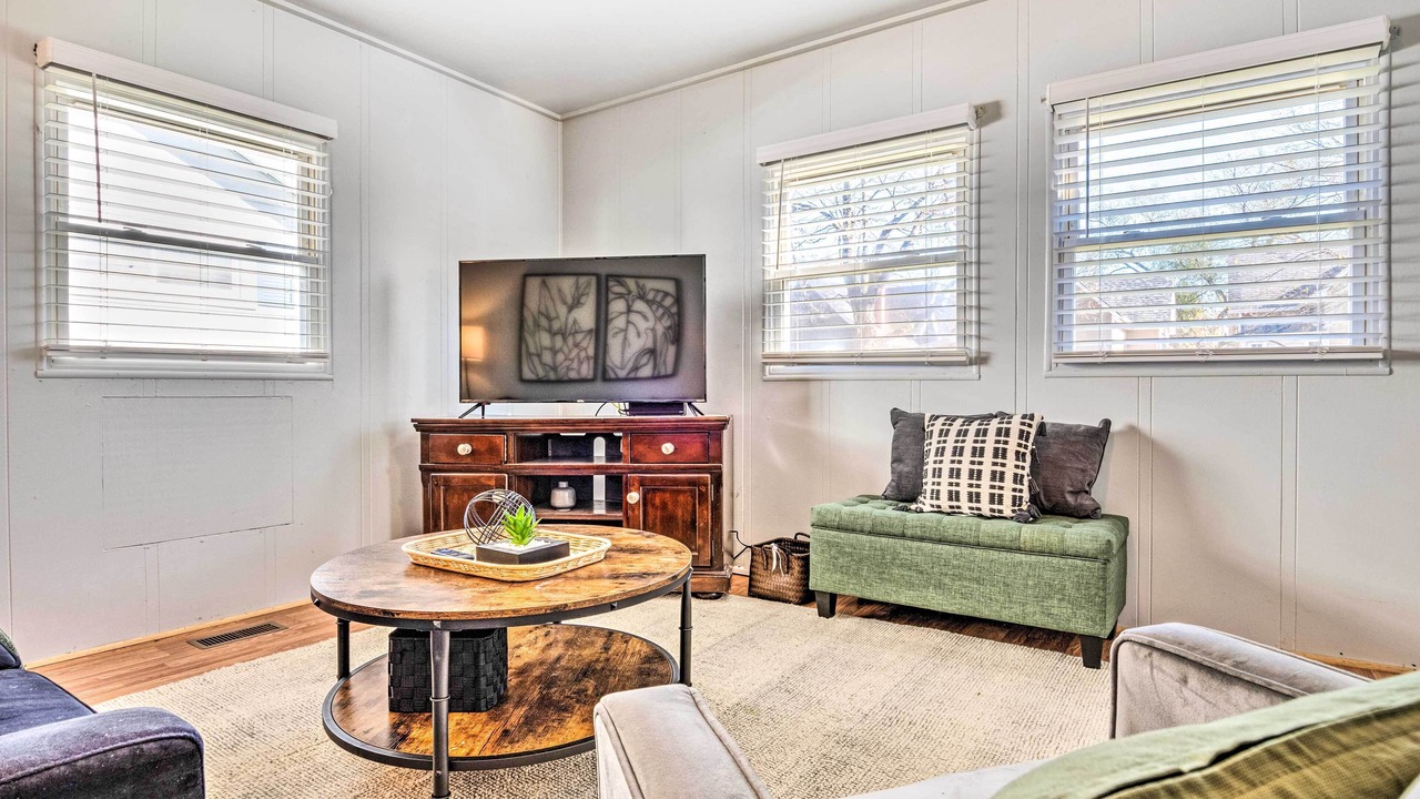 Photo of Livingroom in Anderson
