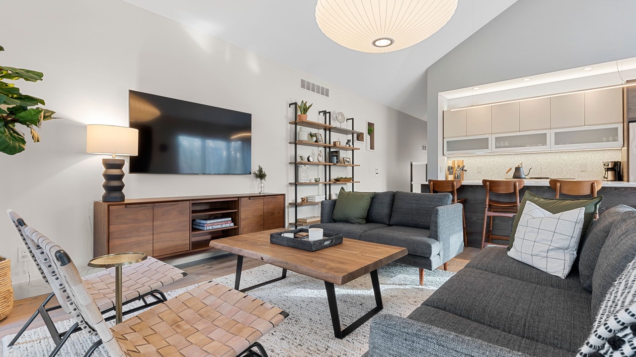 Photo of Livingroom in Michigan City