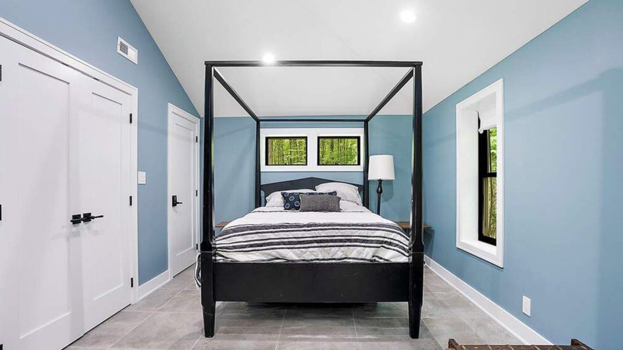 Photo of Bedroom in Lakeside