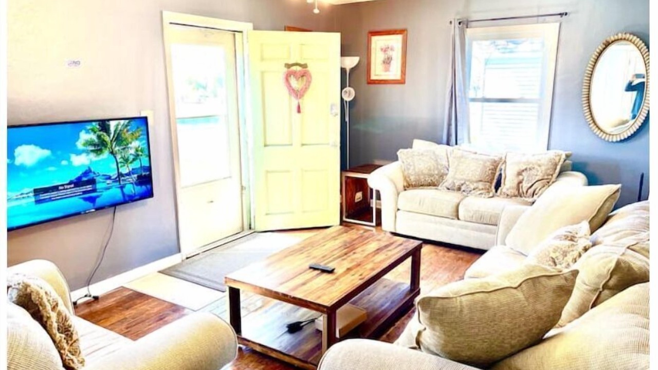 Photo of Livingroom in Northeast South Bend