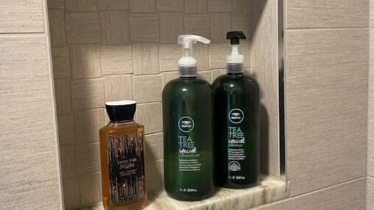Photo of Bathroom in Niles