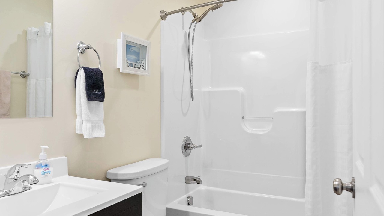 Photo of Bathroom in Kendall