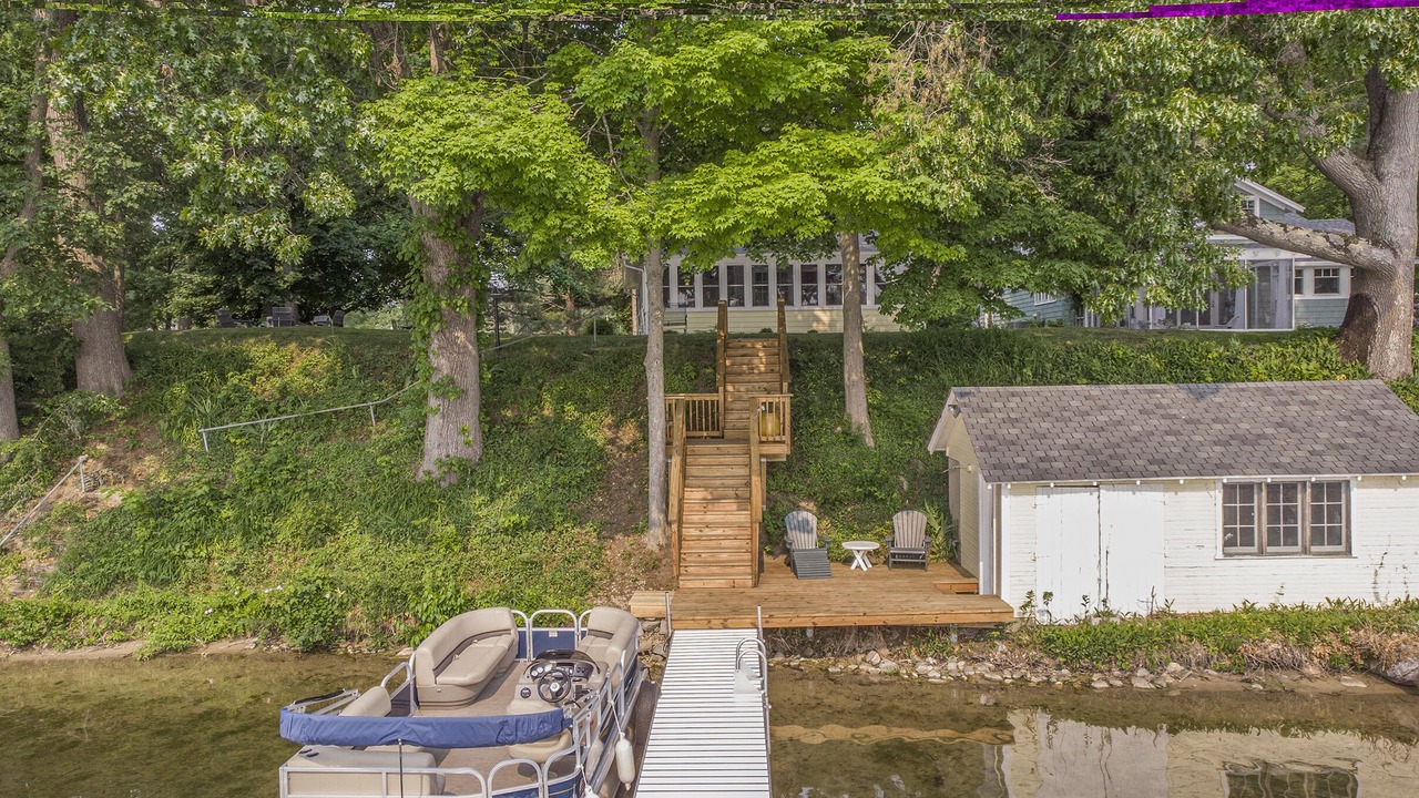 Photo of Outdoor in Grass Lake