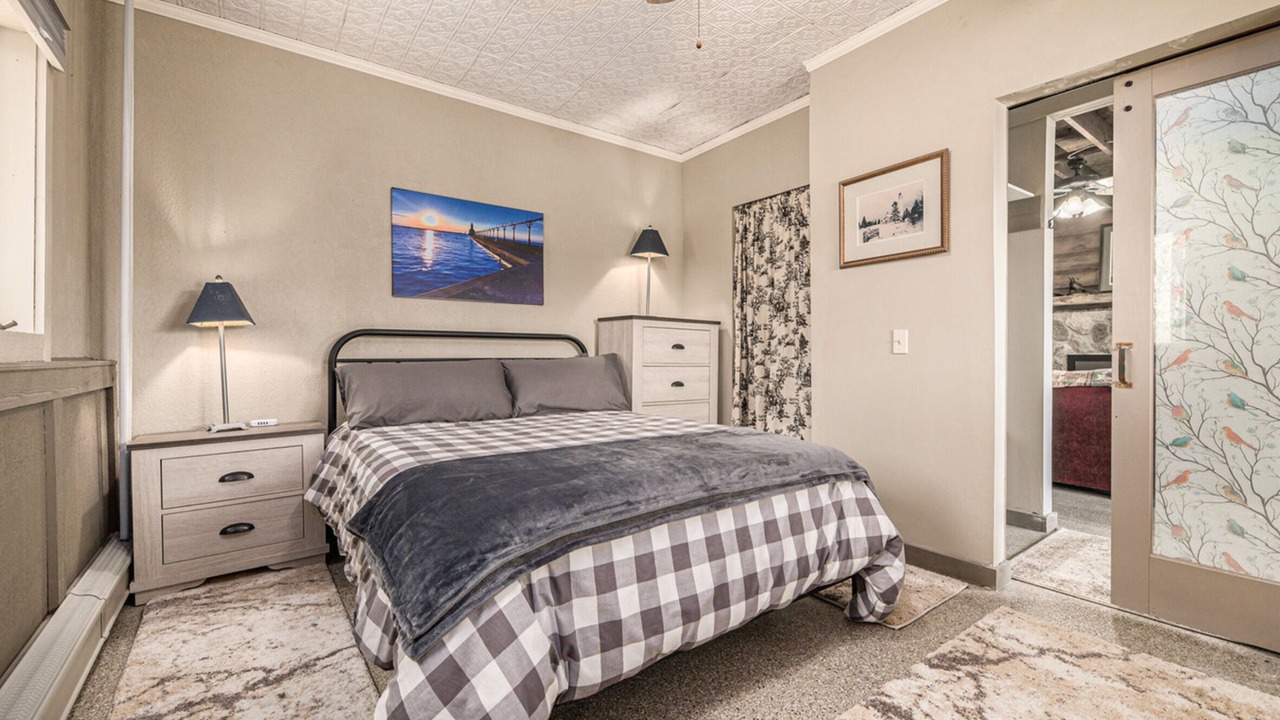Photo of Bedroom in Lawton