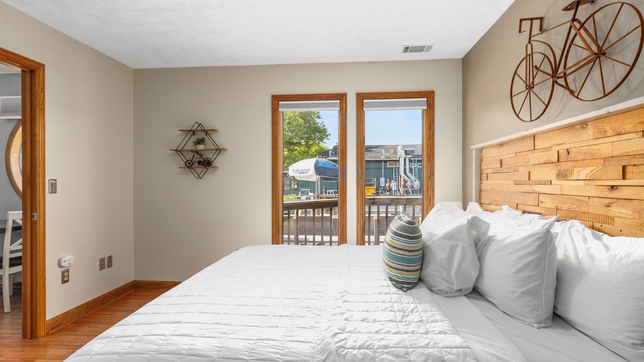 Photo of Bedroom in Saugatuck