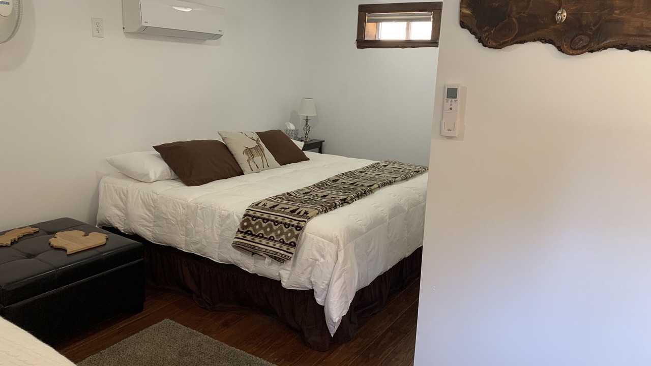 Photo of Bedroom in Gaylord