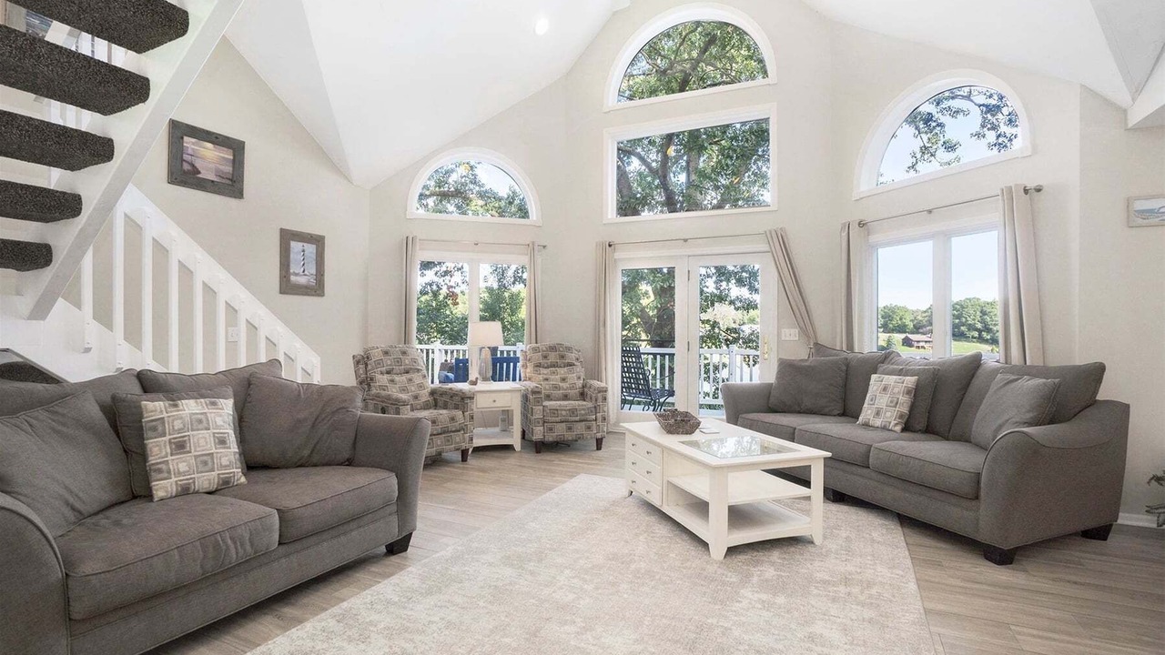 Photo of Livingroom in Saugatuck