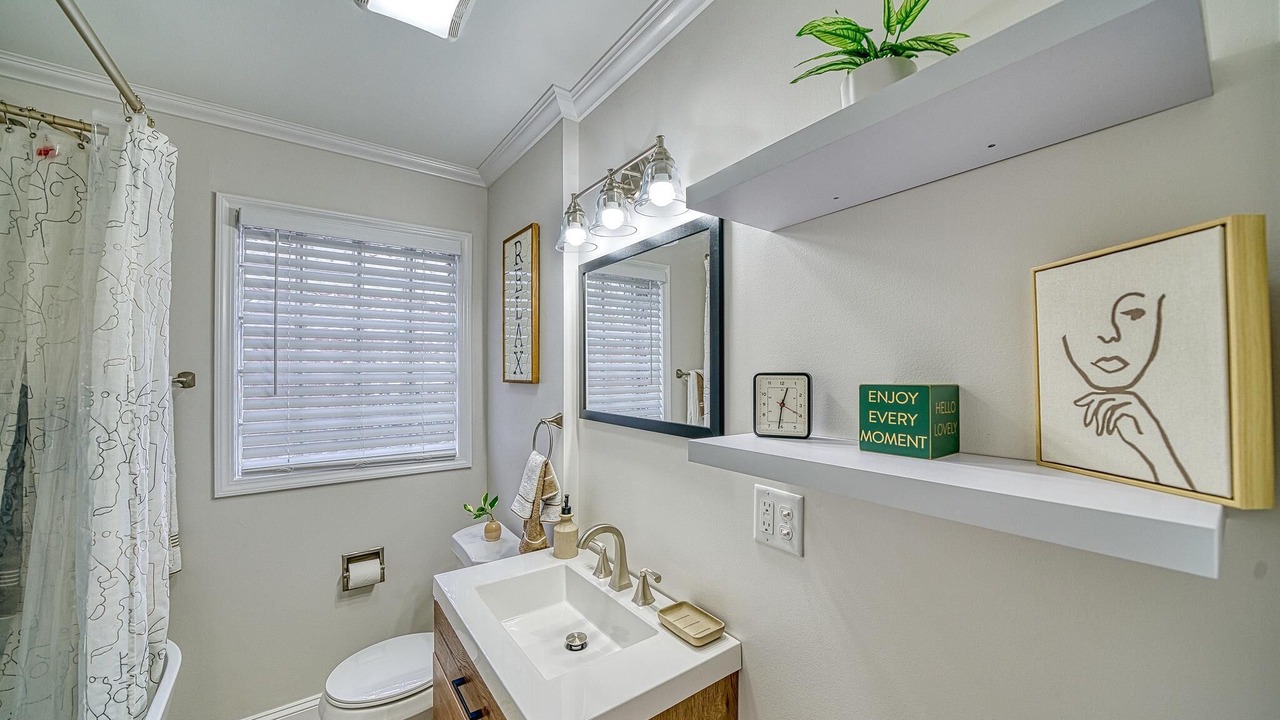 Photo of Bedroom in Ferndale