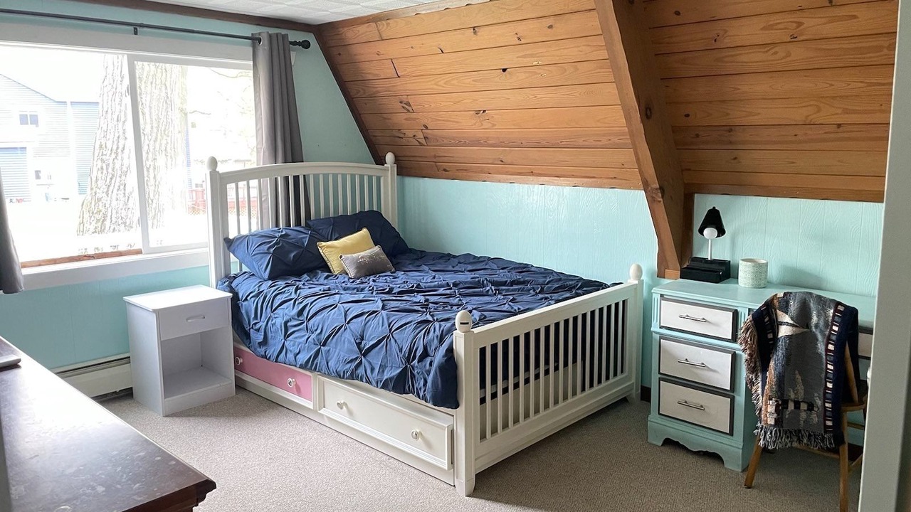 Photo of Bedroom in Cassopolis