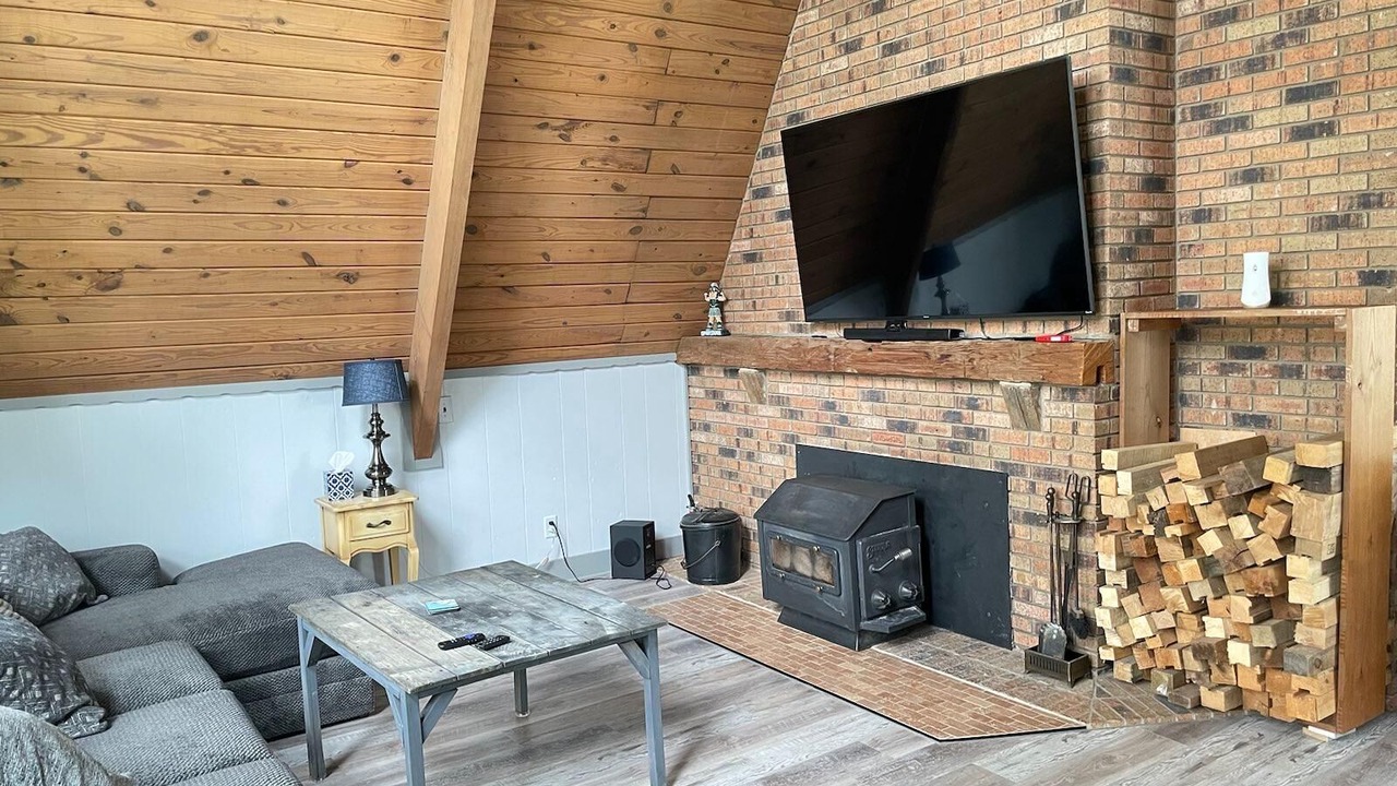 Photo of Livingroom in Cassopolis