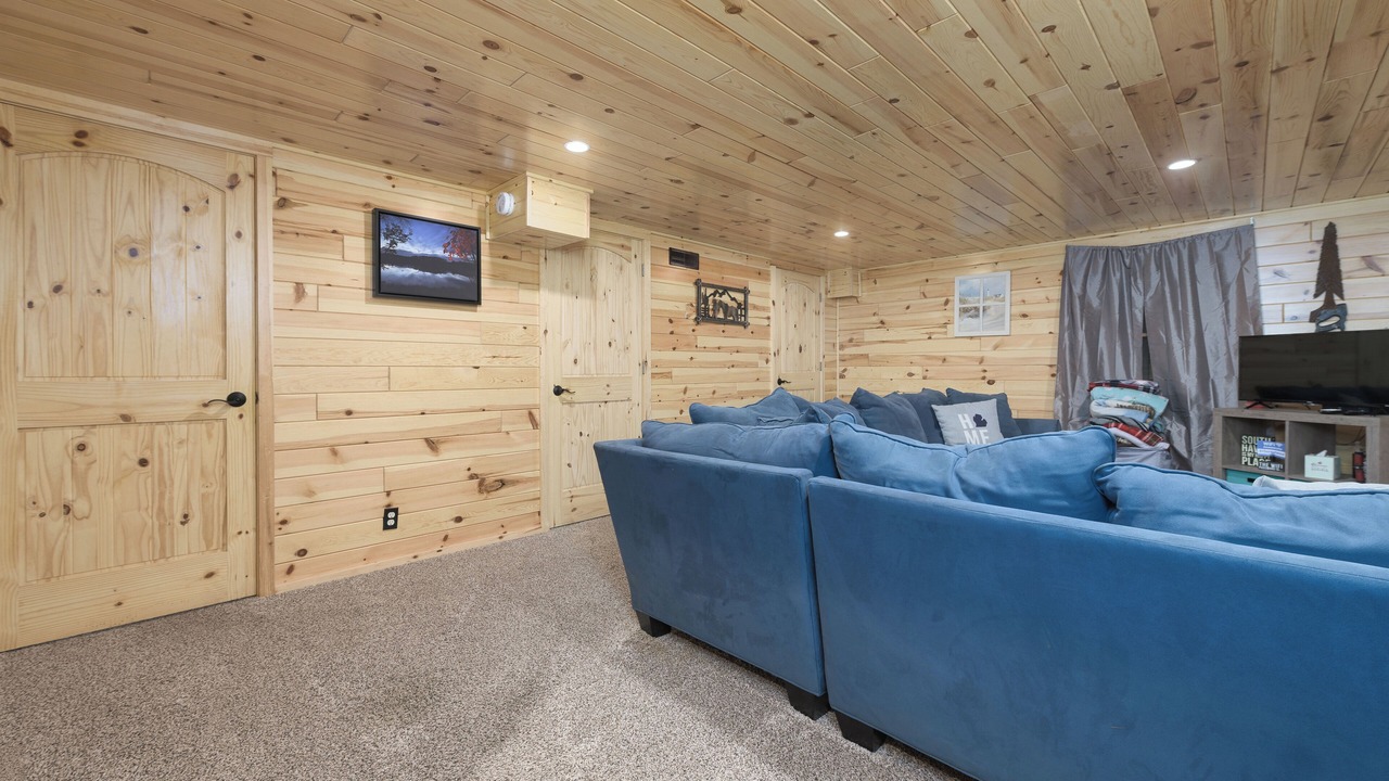 Photo of Livingroom in Lawrence
