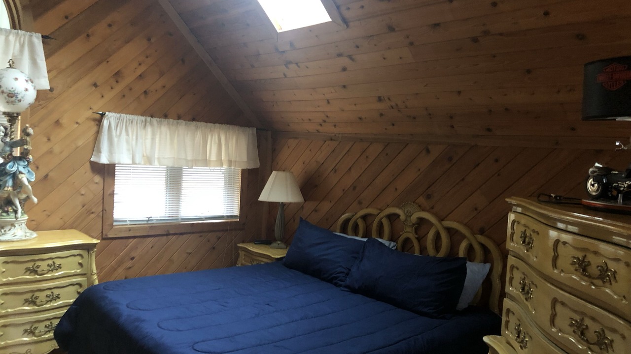 Photo of Bedroom in Sister Lakes